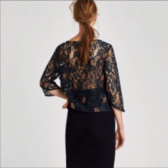 ZARA Basic | Lace top with embroidered flowers - Picture 3 of 8